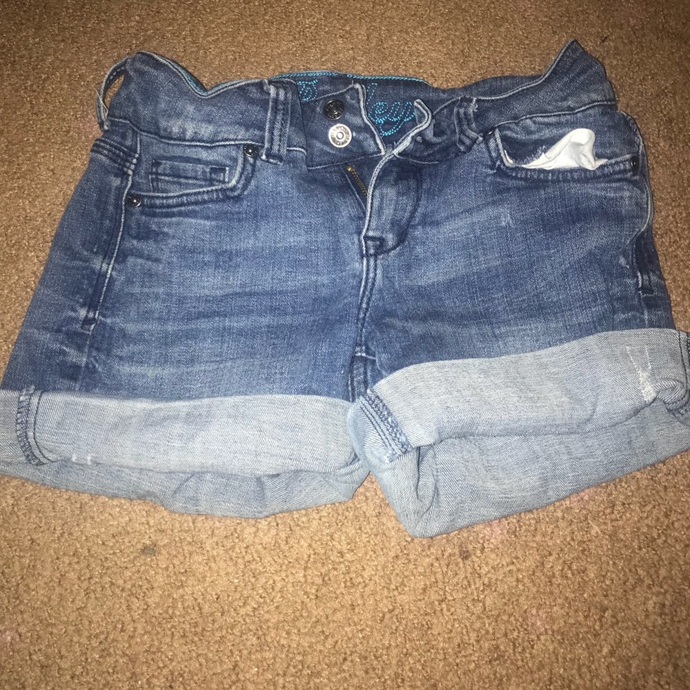 Delia’s Medium wash Shorts